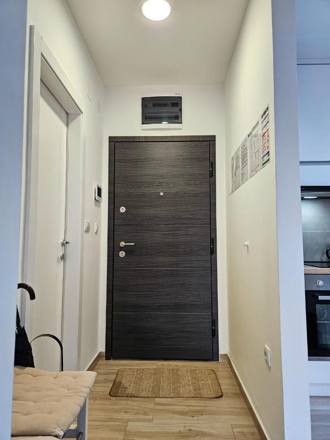 Roman Apartman Sremska Mitrovica Eksteriør bilde